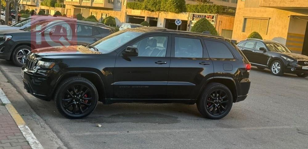 جيب جراند شيروكي